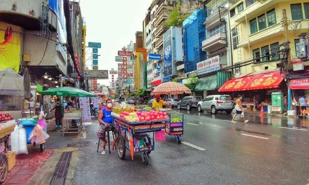 عوده الحياه الى بانكوك