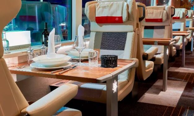 العمل على انشاء قطار جديد فاخره في بانكوك