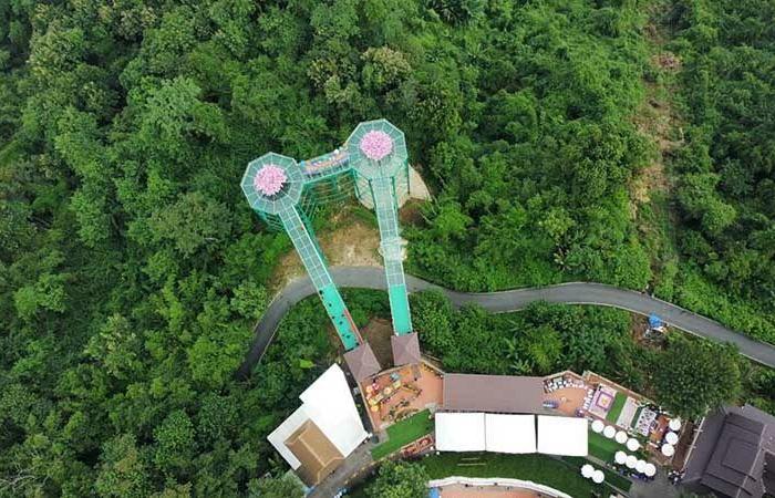 افتتاح ممشى زجاجي في شيانغ راي