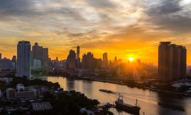 تايلند تستقبل السائح رقم 10 مليون