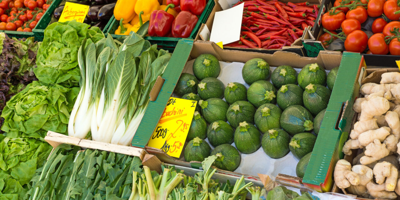 افتتاح اول سوق للمزارعين في بانكوك