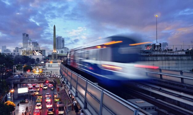 منظومه المواصلات والسكك الحديديه في بانكوك