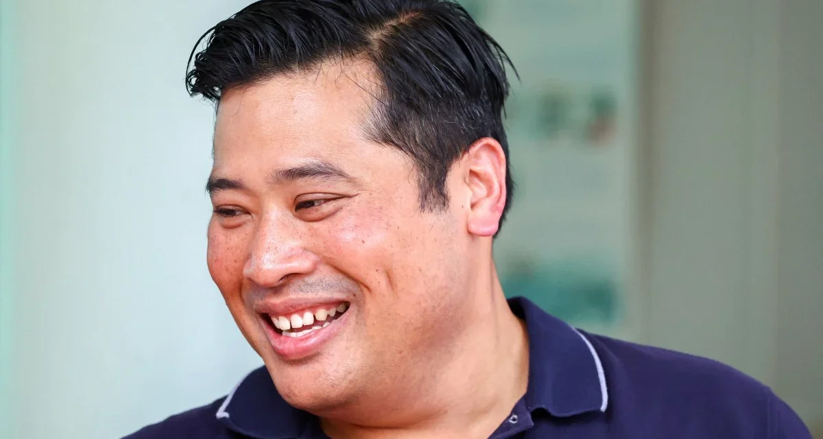 نجل ملك تايلند يشهد الحياة التقليدية