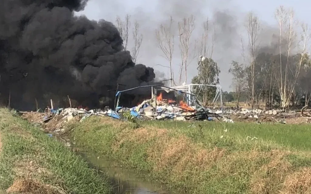 انفجار في مصنع للألعاب النارية في سوفانبوري