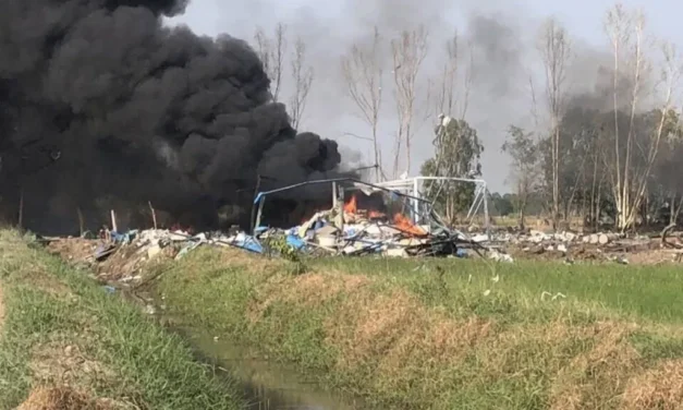 انفجار في مصنع للألعاب النارية في سوفانبوري