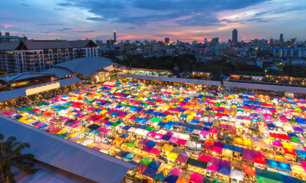 سوق شاتوشاك في بانكوك