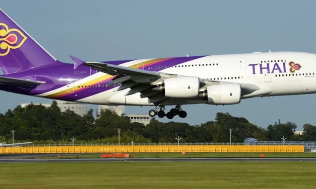 الخطوط الجوية التايلاندية تتجه نحو إعادة الإدراج في البورصة التايلندية