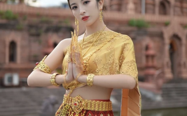 وزارة الثقافة تستعد لتسجيل الزي الوطني التايلاندي في اليونيسكو