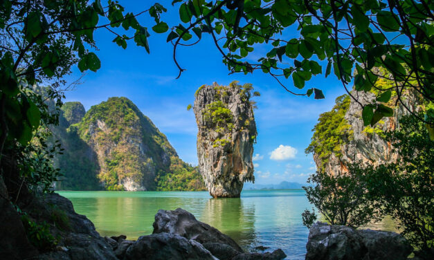 الاحتفال بالذكرى الخمسين لجزيرة جيمس بوند