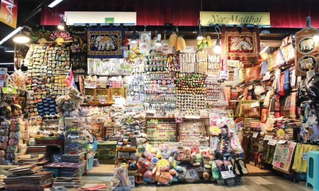 السلطات التايلنديه تداهم محلات السلع المقلده